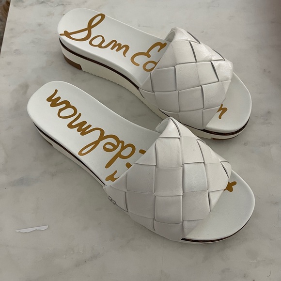 Sam Edelman white slip on sandals - Picture 2 of 4